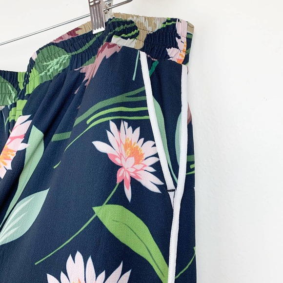 ELOQUII Printed Wide Leg Pant Floral 18 - Picture 7 of 10